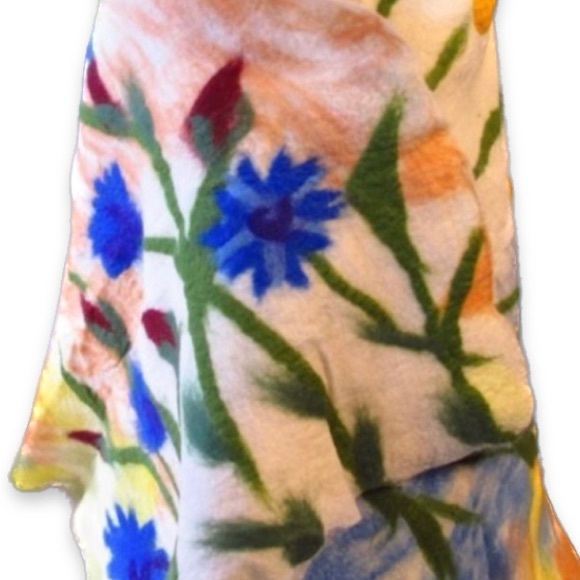 Wool Shawl-Floral Wool Wrap, Handcrafted  wool cape One Of A Kind OOAK - Picture 7 of 13